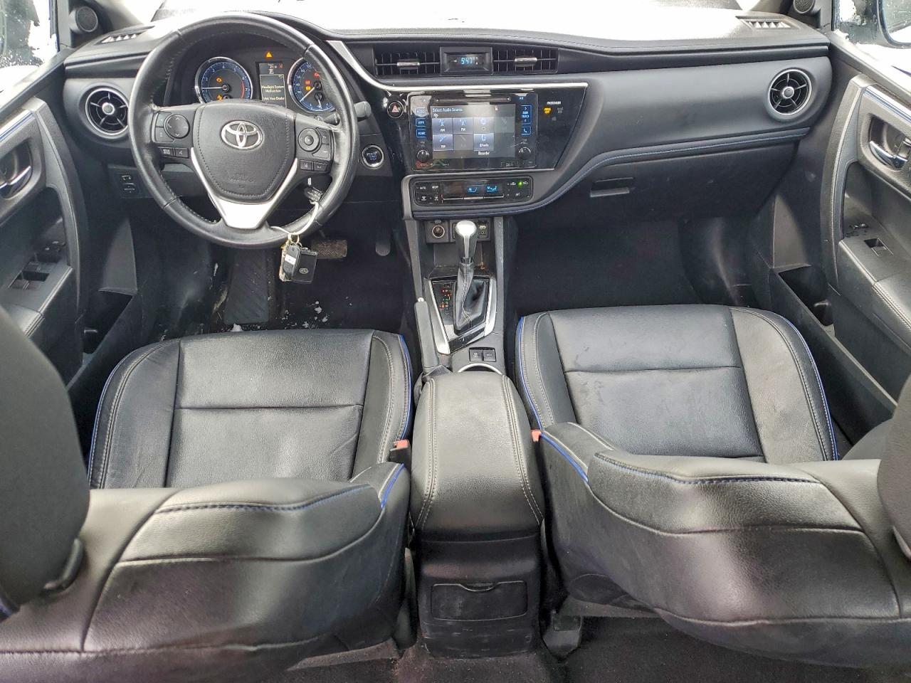 2017 Toyota Corolla L VIN: 2T1BURHE1HC883996 Lot: 93923485