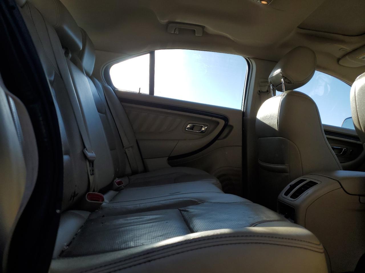 2018 Ford Taurus Limited VIN: 1FAHP2F81JG129970 Lot: 91524525