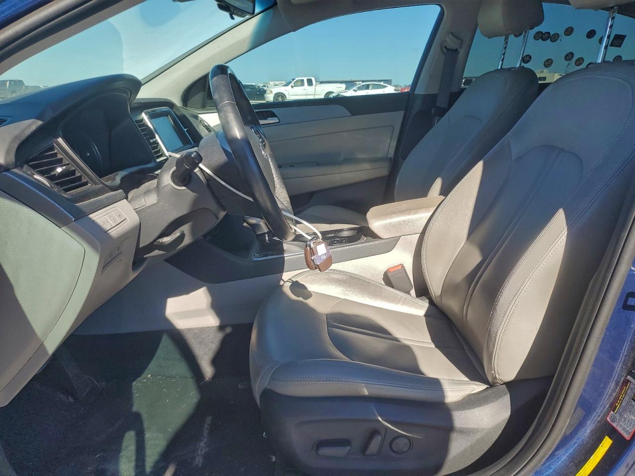 2018 Hyundai Sonata Sport VIN: 5NPE34AF7JH638421 Lot: 94738255