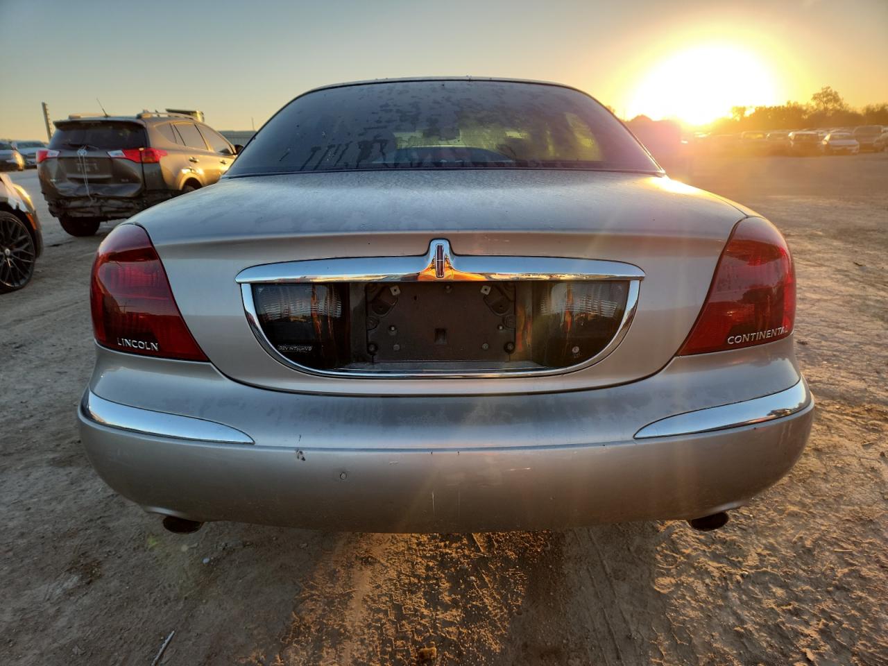 1999 Lincoln Continental VIN: 1LNHM97V9XY626635 Lot: 91112545