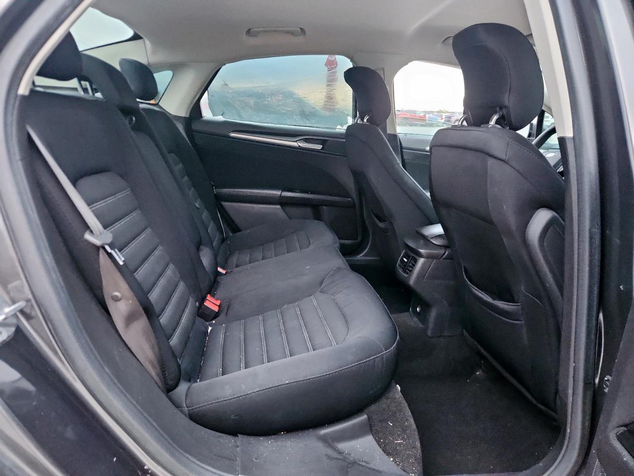 2015 Ford Fusion Se VIN: 3FA6P0H7XFR161784 Lot: 86552325