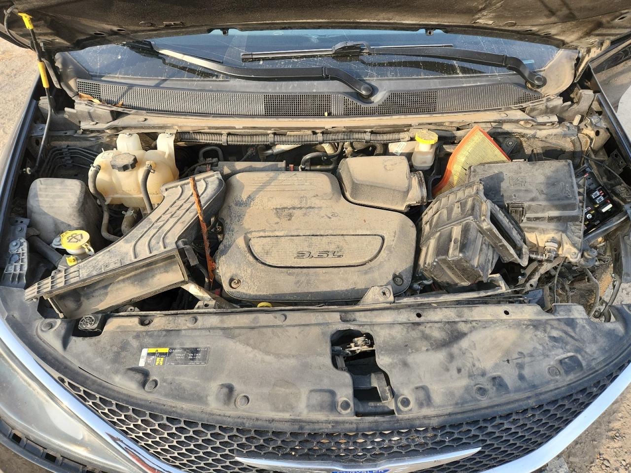 2019 Chrysler Pacifica Touring L VIN: 2C4RC1BG0KR732443 Lot: 93555775