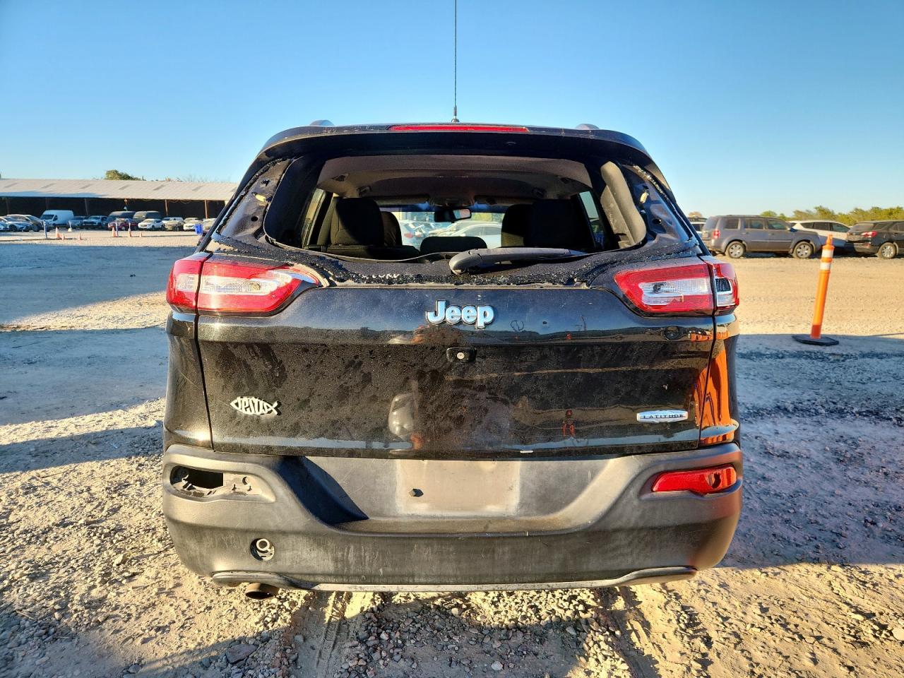 2016 Jeep Cherokee Latitude VIN: 1C4PJLCB7GW324418 Lot: 91920525