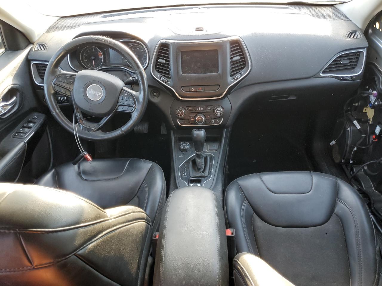 2019 Jeep Cherokee Latitude Plus VIN: 1C4PJMLB1KD378744 Lot: 91902535