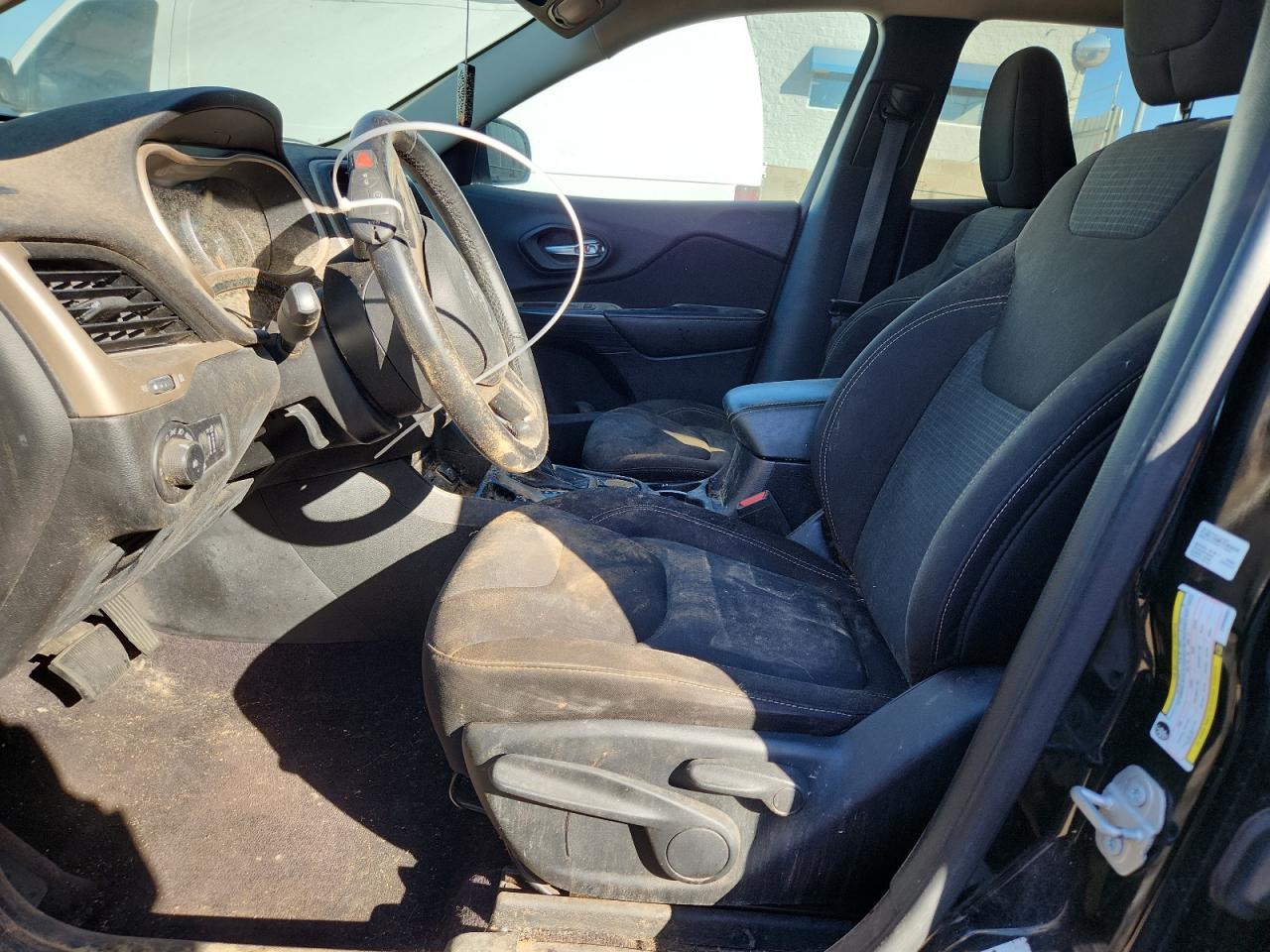 2017 Jeep Cherokee Latitude VIN: 1C4PJLCB1HW548852 Lot: 91798825