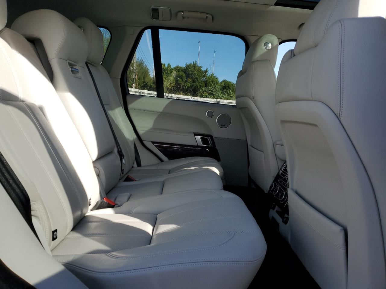 2016 Land Rover Range Rover Supercharged VIN: SALGS2EF0GA301298 Lot: 91654465