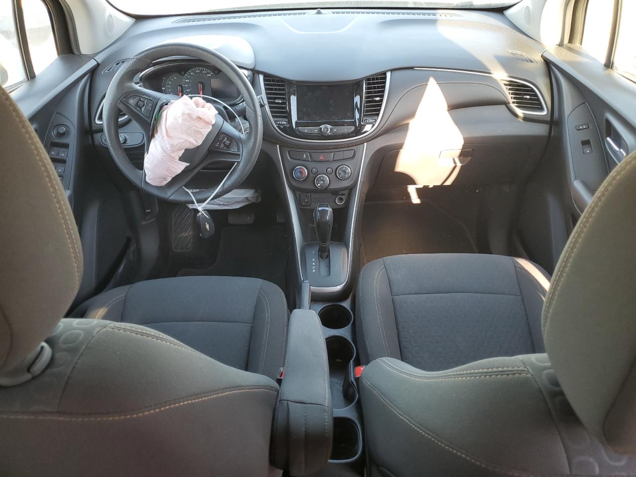 2020 Chevrolet Trax Ls VIN: KL7CJKSB8LB023469 Lot: 91883315