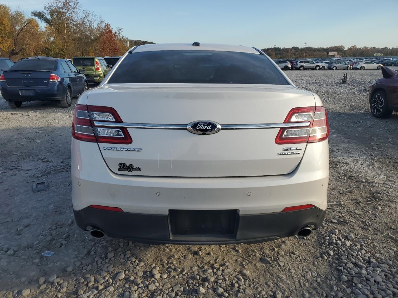 2015 Ford Taurus Sel VIN: 1FAHP2E81FG180006 Lot: 91840095