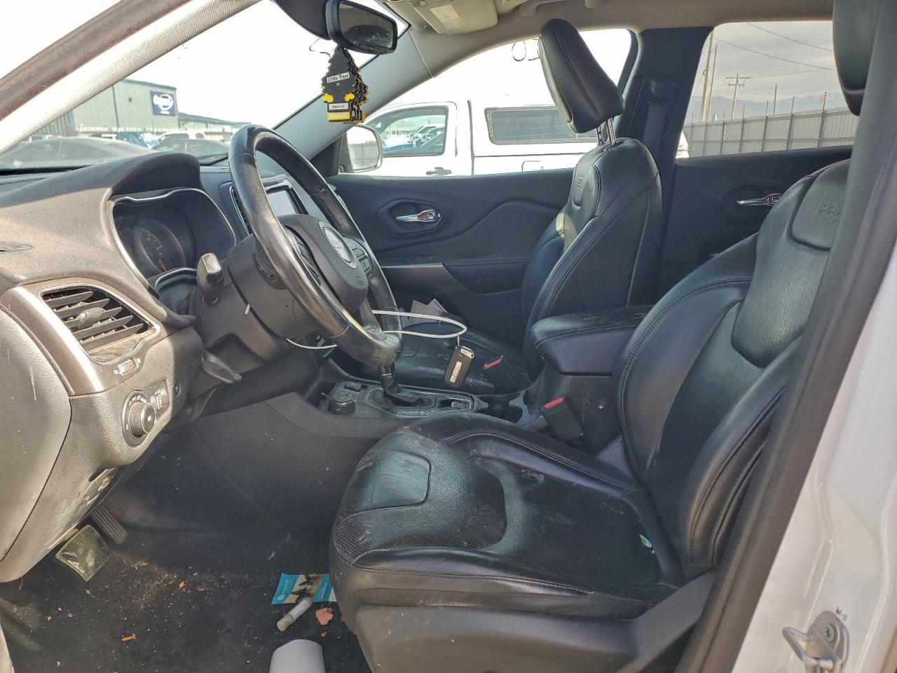 2019 Jeep Cherokee Limited VIN: 1C4PJMDNXKD301847 Lot: 93957485