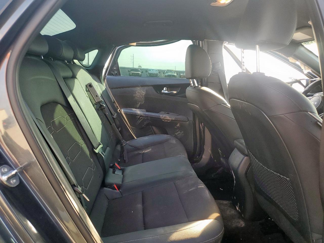 2024 Kia Forte Gt Line VIN: 3KPF54AD3RE802471 Lot: 93549365