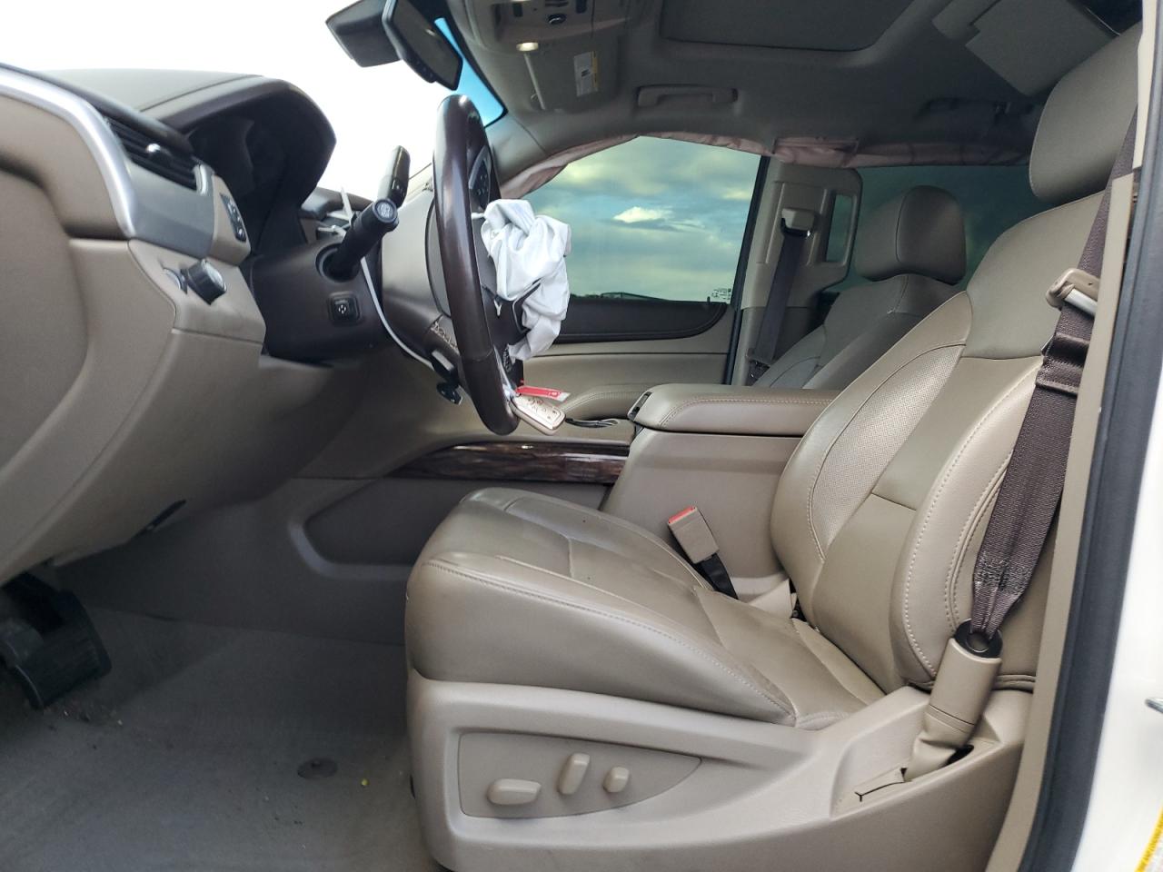 2019 GMC Yukon Slt VIN: 1GKS1BKC2KR308217 Lot: 92402265