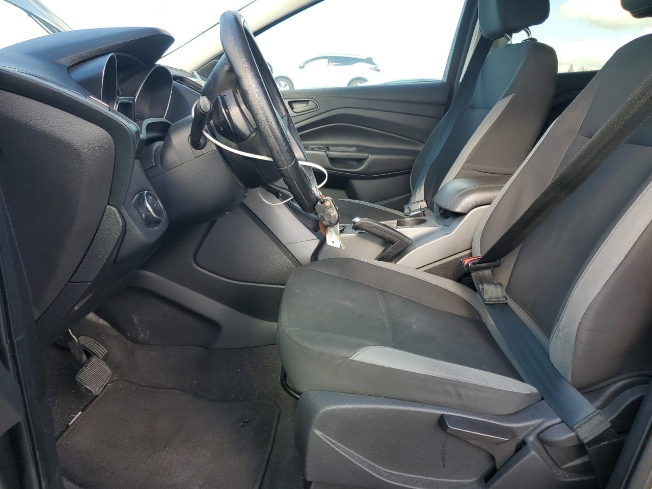 2014 Ford Escape S VIN: 1FMCU0F7XEUC22837 Lot: 92924155