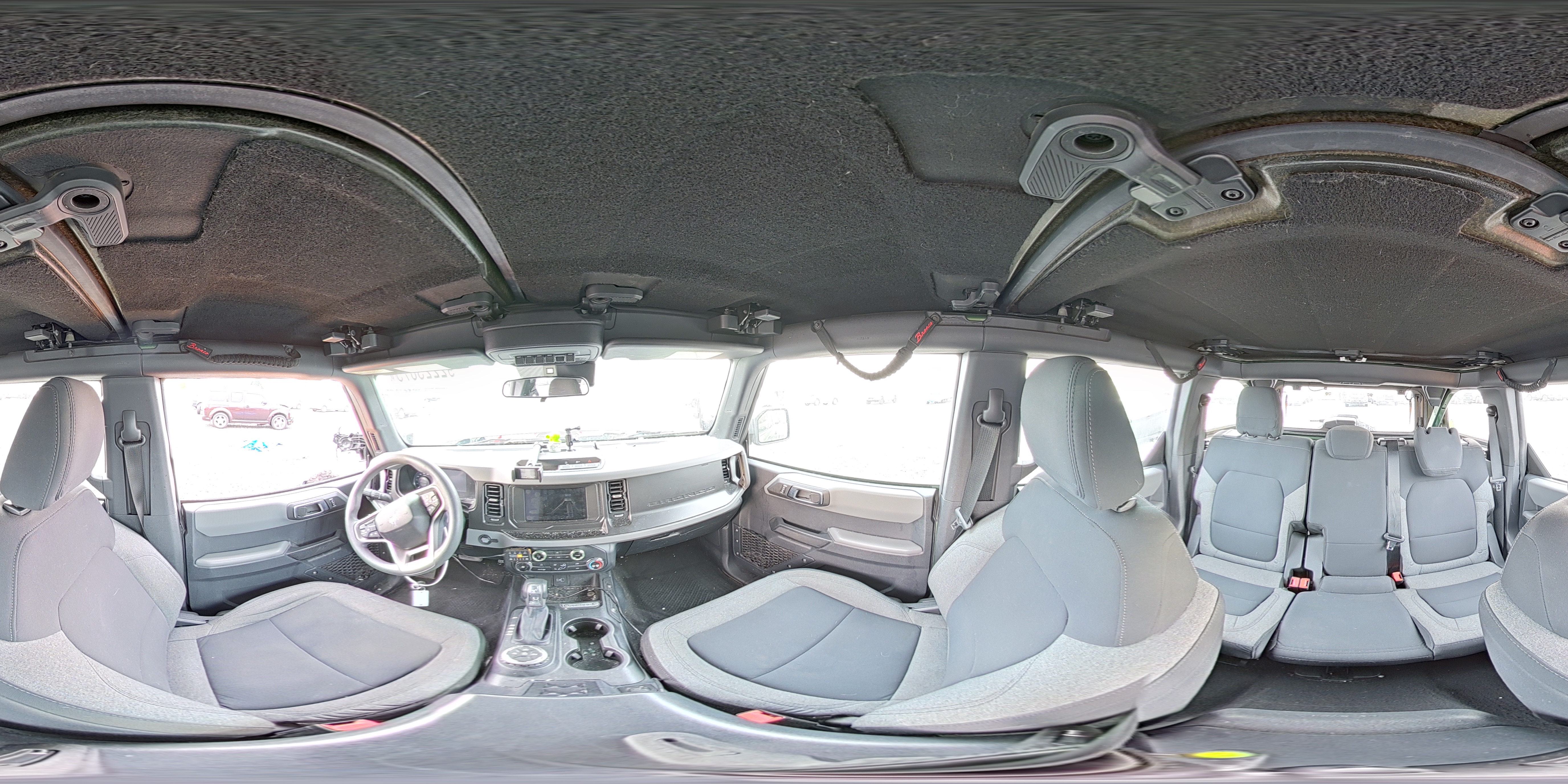 2022 Ford Bronco Base VIN: 1FMDE5BH0NLB47746 Lot: 92223075