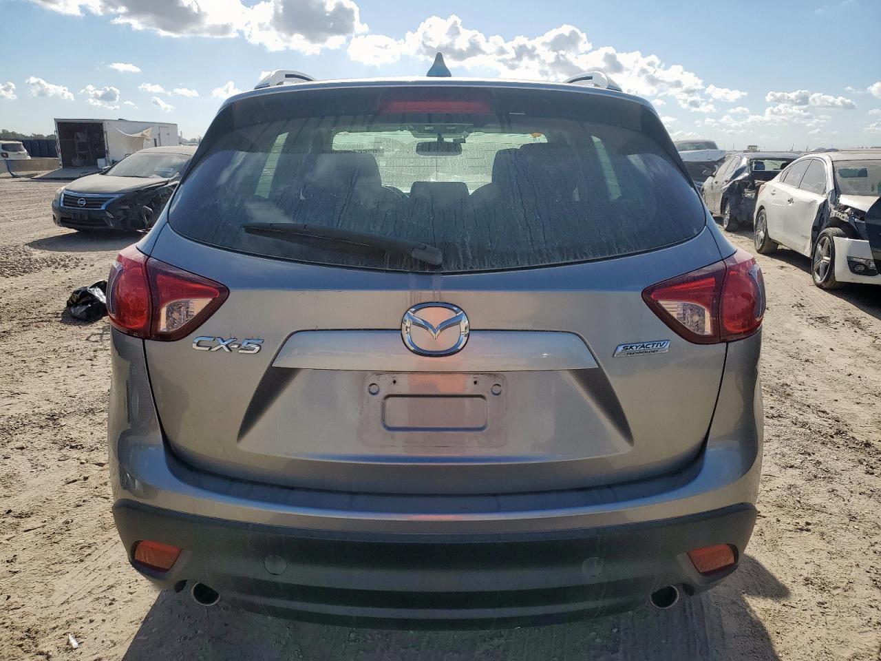 2015 Mazda Cx-5 Sport VIN: JM3KE2BE7F0485686 Lot: 92664535
