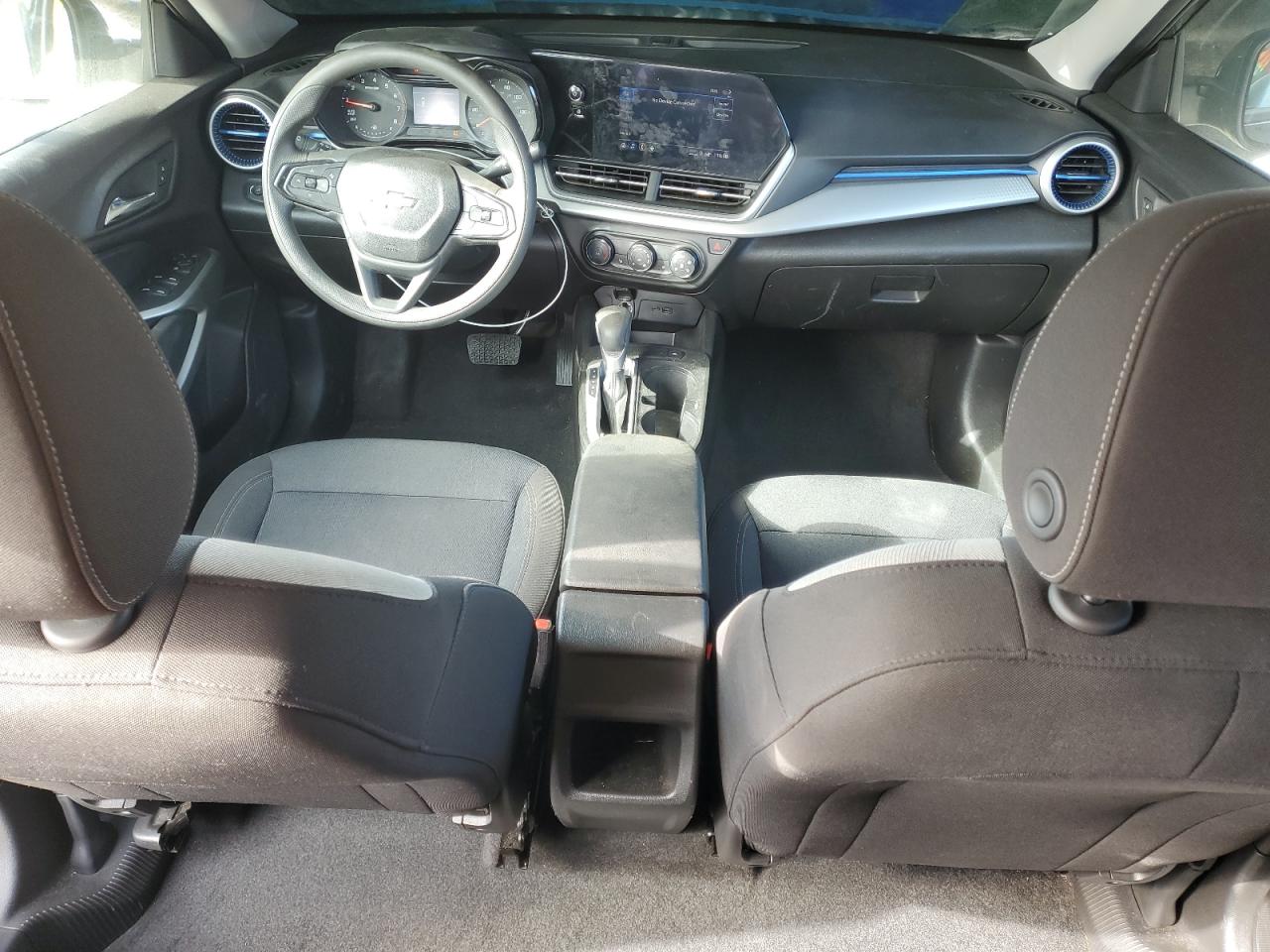 2025 Chevrolet Trax Ls VIN: KL77LFEP8SC066650 Lot: 92300925