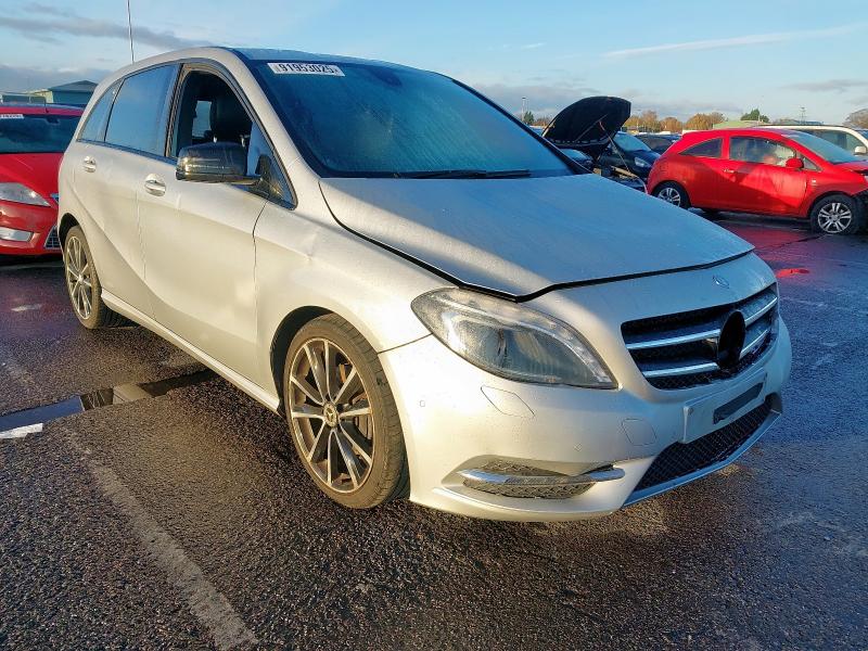 2013 MERCEDES-BENZ B CLASS B200 CDI BLUEEFFICIENCY SPORT 5DR AUTO
