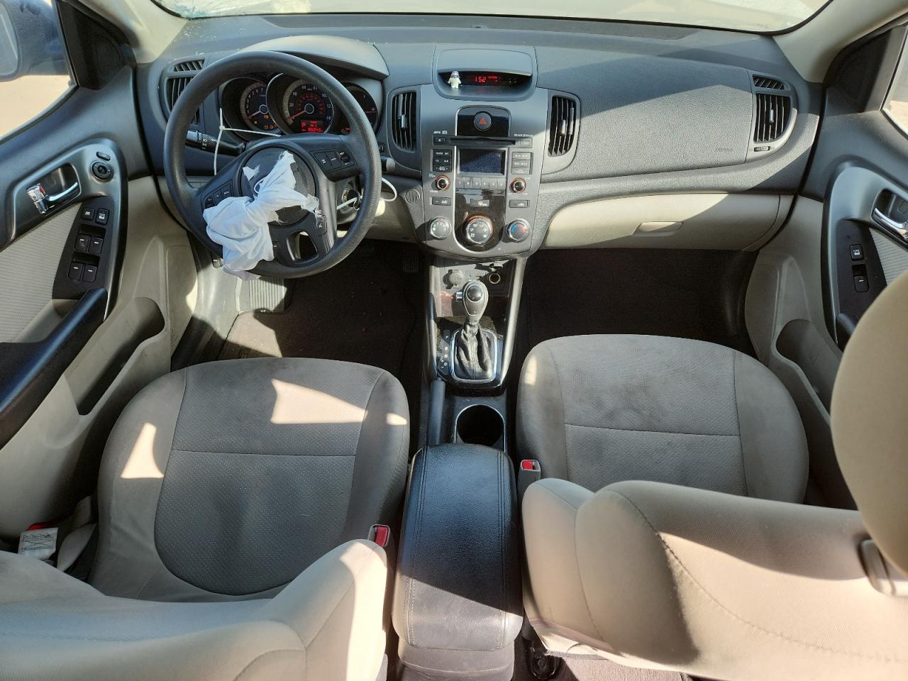 2013 Kia Forte Ex VIN: KNAFU4A24D5647609 Lot: 92901675