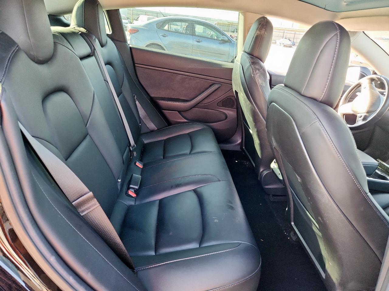 2018 Tesla Model 3 VIN: 5YJ3E1EA5JF031298 Lot: 93112085