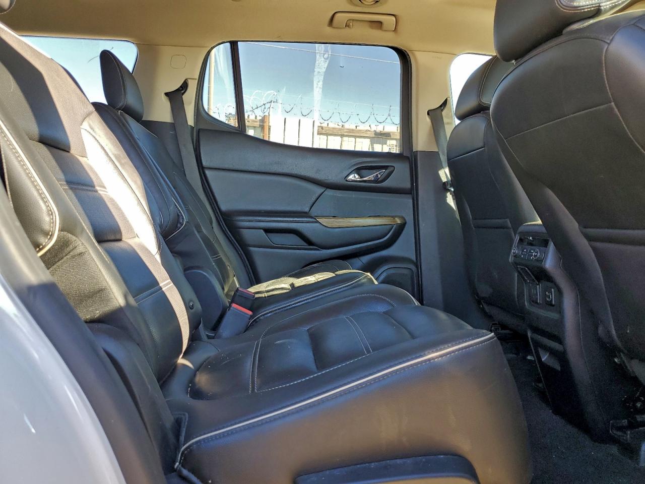 2017 GMC Acadia Denali VIN: 1GKKNPLSXHZ212786 Lot: 94770905