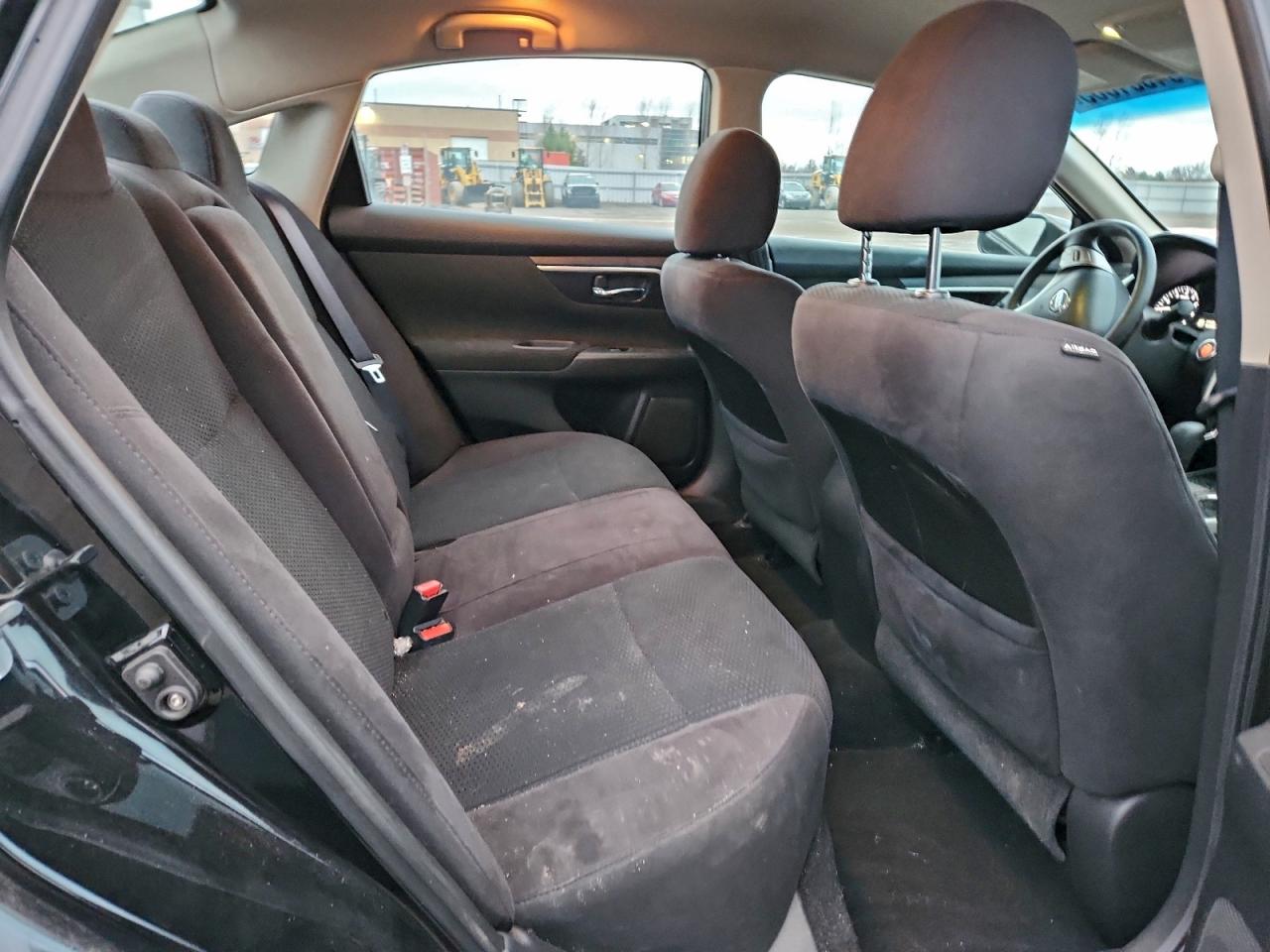 2014 Nissan Altima 2.5 VIN: 1N4AL3AP8EN253687 Lot: 94501865