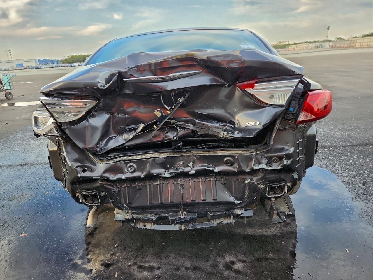 2016 Chrysler 200 Limited VIN: 1C3CCCAB9GN168890 Lot: 94308255