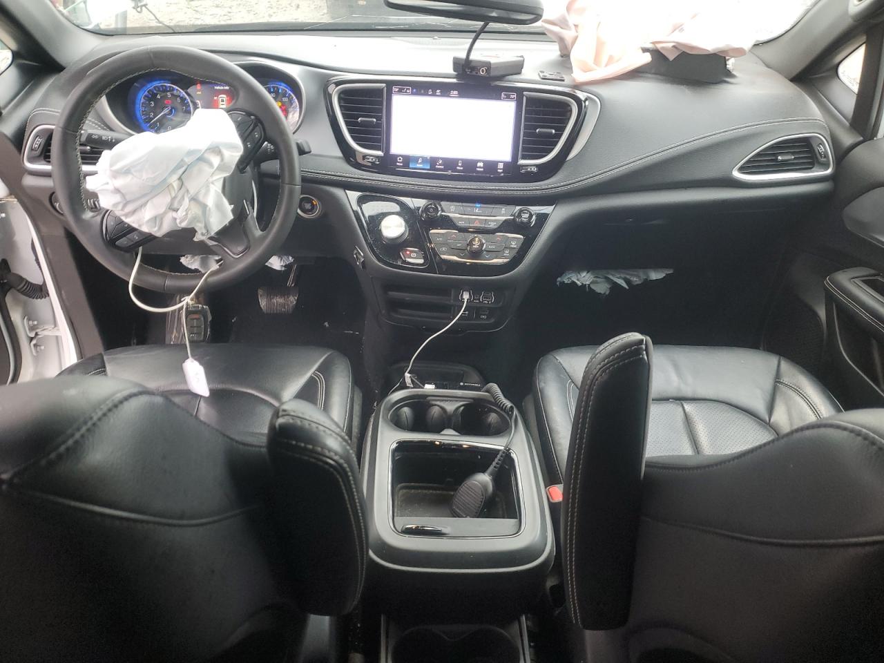 2022 Chrysler Pacifica Touring L VIN: 2C4RC1BG1NR172890 Lot: 92051345