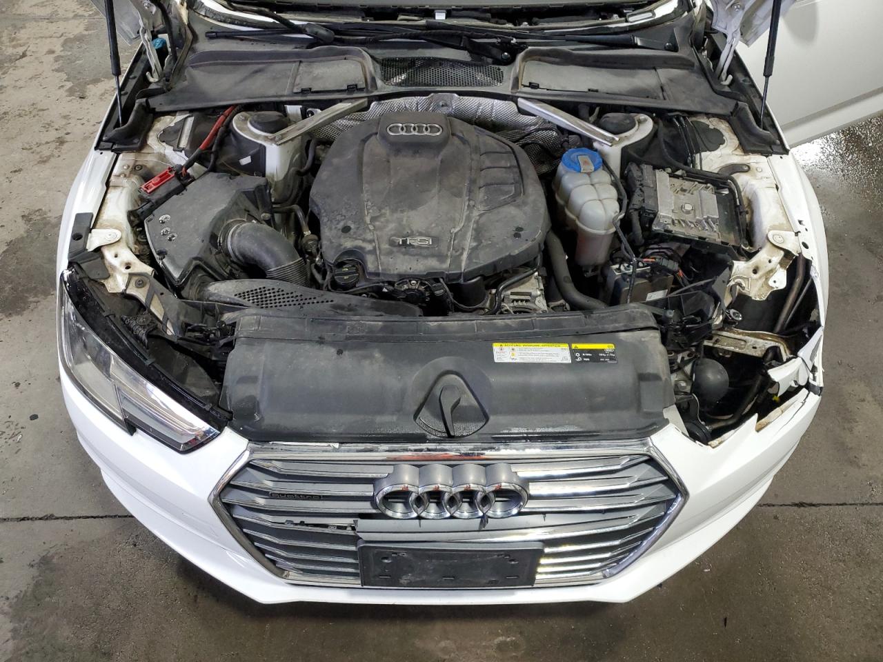 2017 Audi A4 Premium VIN: WAUANAF48HN043597 Lot: 92947005