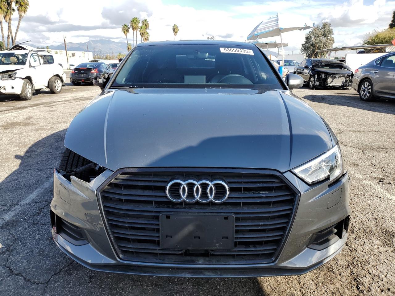 Фото: WAUAUGFF4KA090938