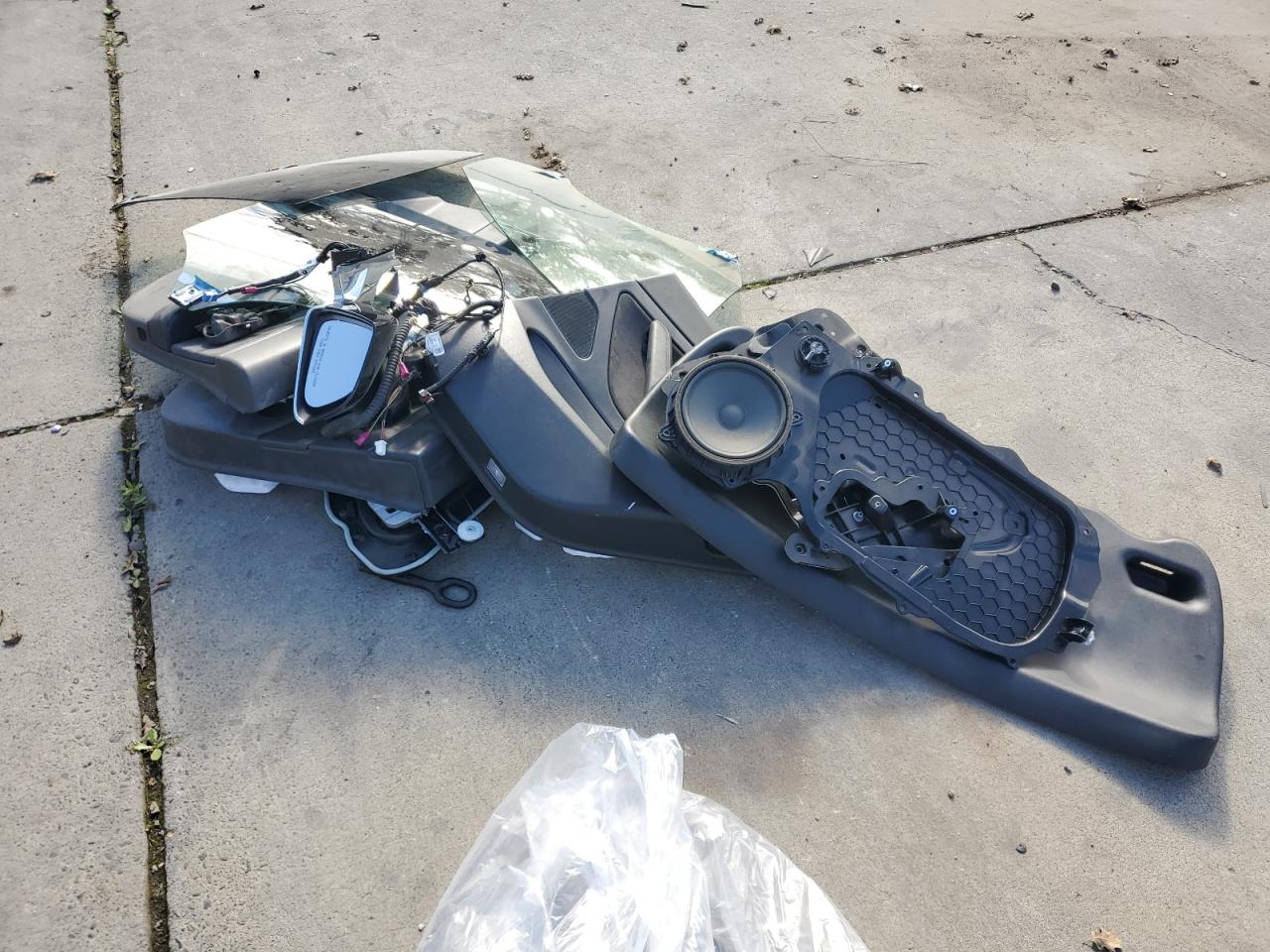 2020 Tesla Model 3 VIN: 5YJ3E1EA3LF704592 Lot: 92622905