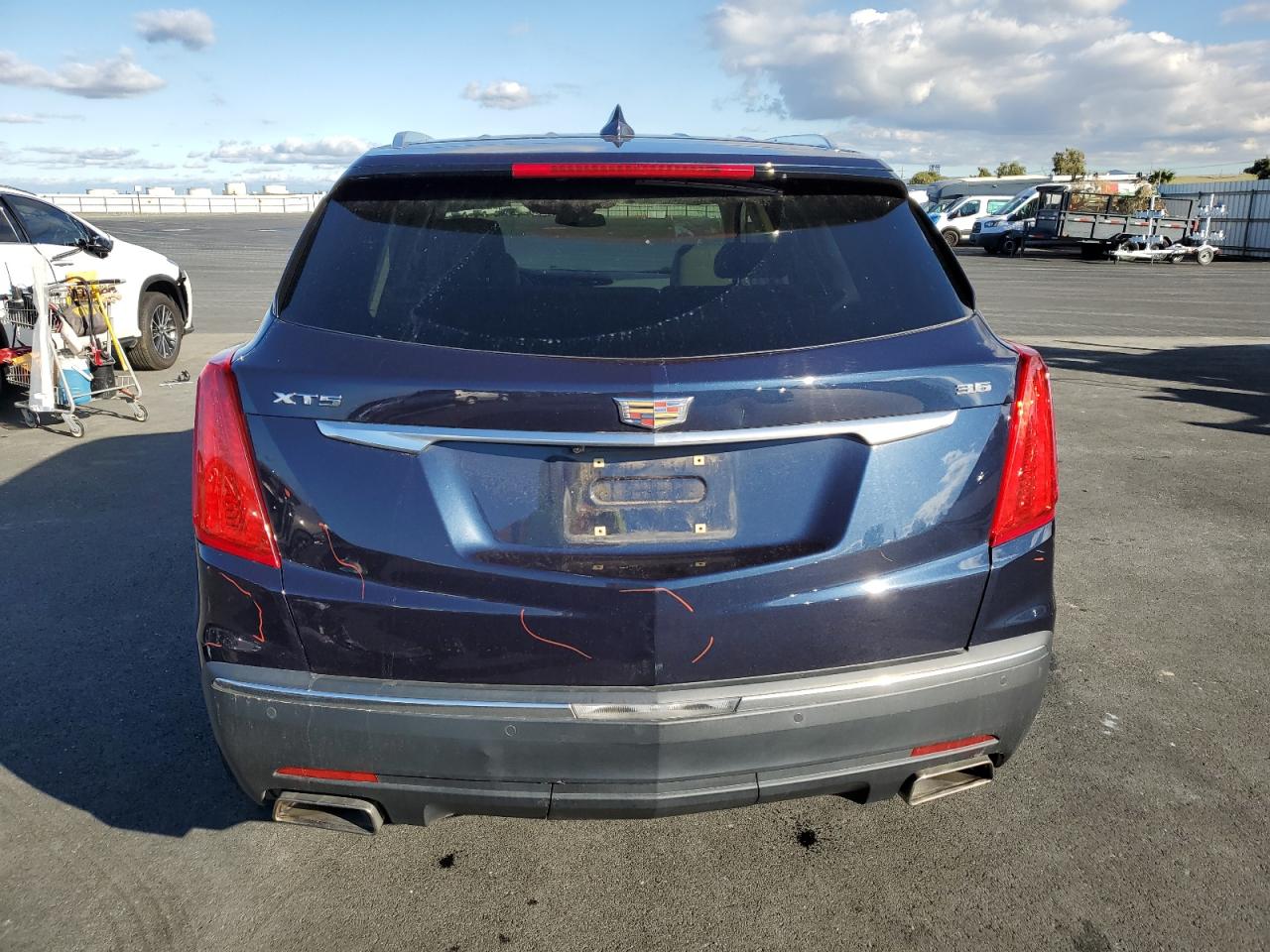 2017 Cadillac Xt5 Luxury VIN: 1GYKNBRS6HZ114029 Lot: 92952525