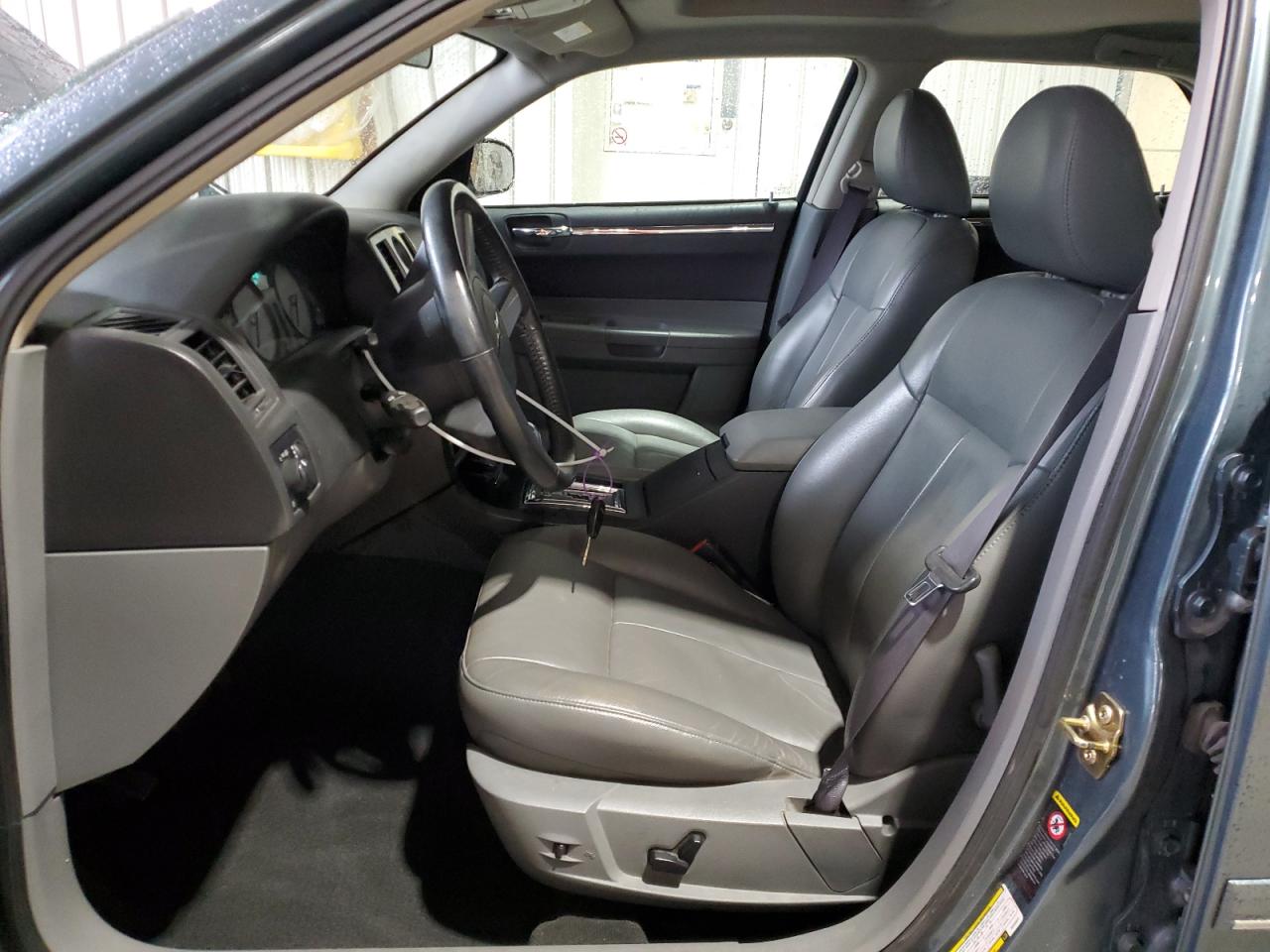 2005 Chrysler 300 Touring VIN: 2C3AA53G75H593631 Lot: 93229455