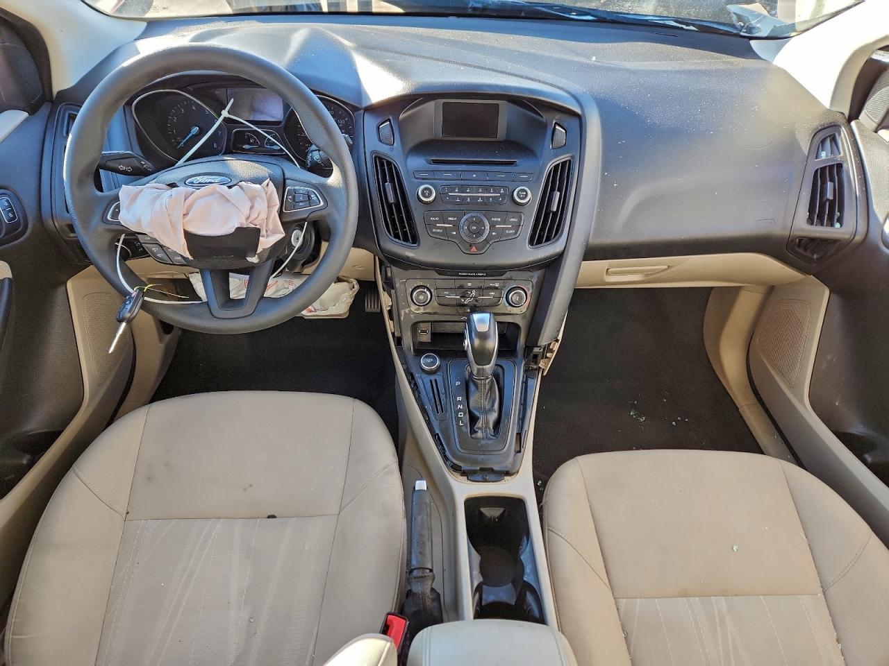 2016 Ford Focus Se VIN: 1FADP3K23GL212452 Lot: 93928245