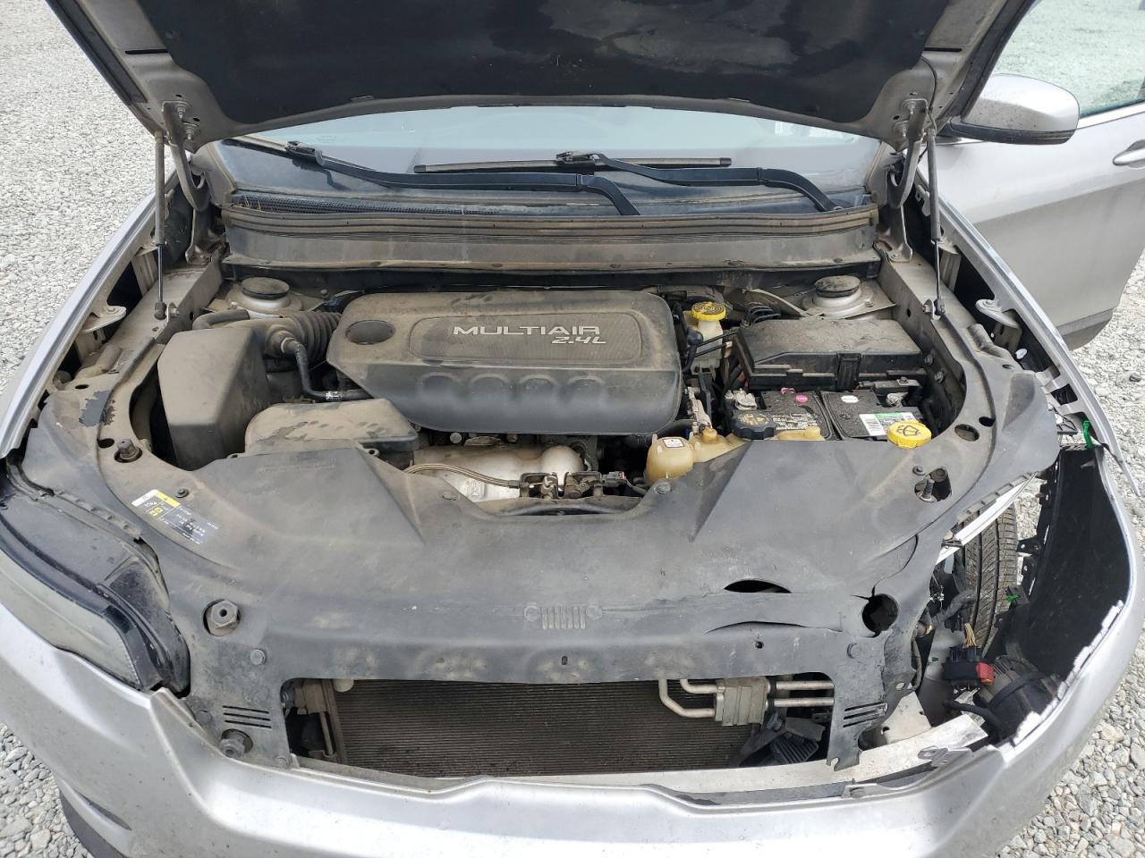 2019 Jeep Cherokee Latitude Plus VIN: 1C4PJLLB0KD108656 Lot: 82723995