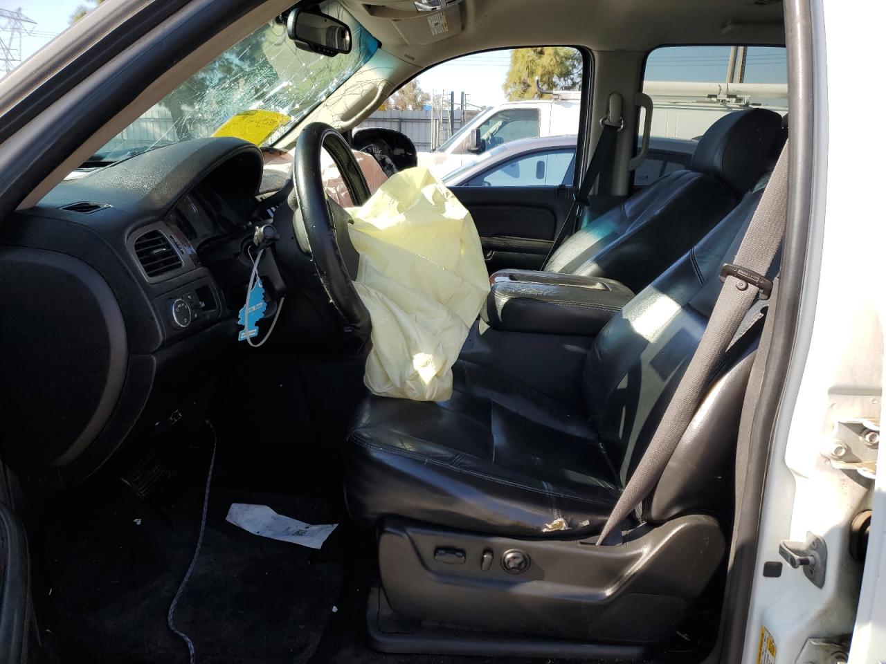 2007 GMC Yukon Denali VIN: 1GKFK63857J286395 Lot: 93274055