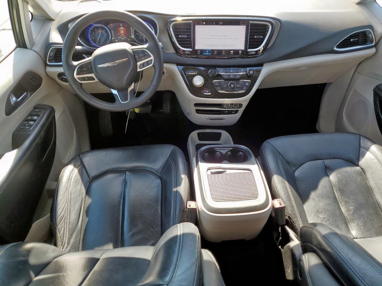 2022 Chrysler Pacifica Touring L VIN: 2C4RC1BG4NR195368 Lot: 90992995