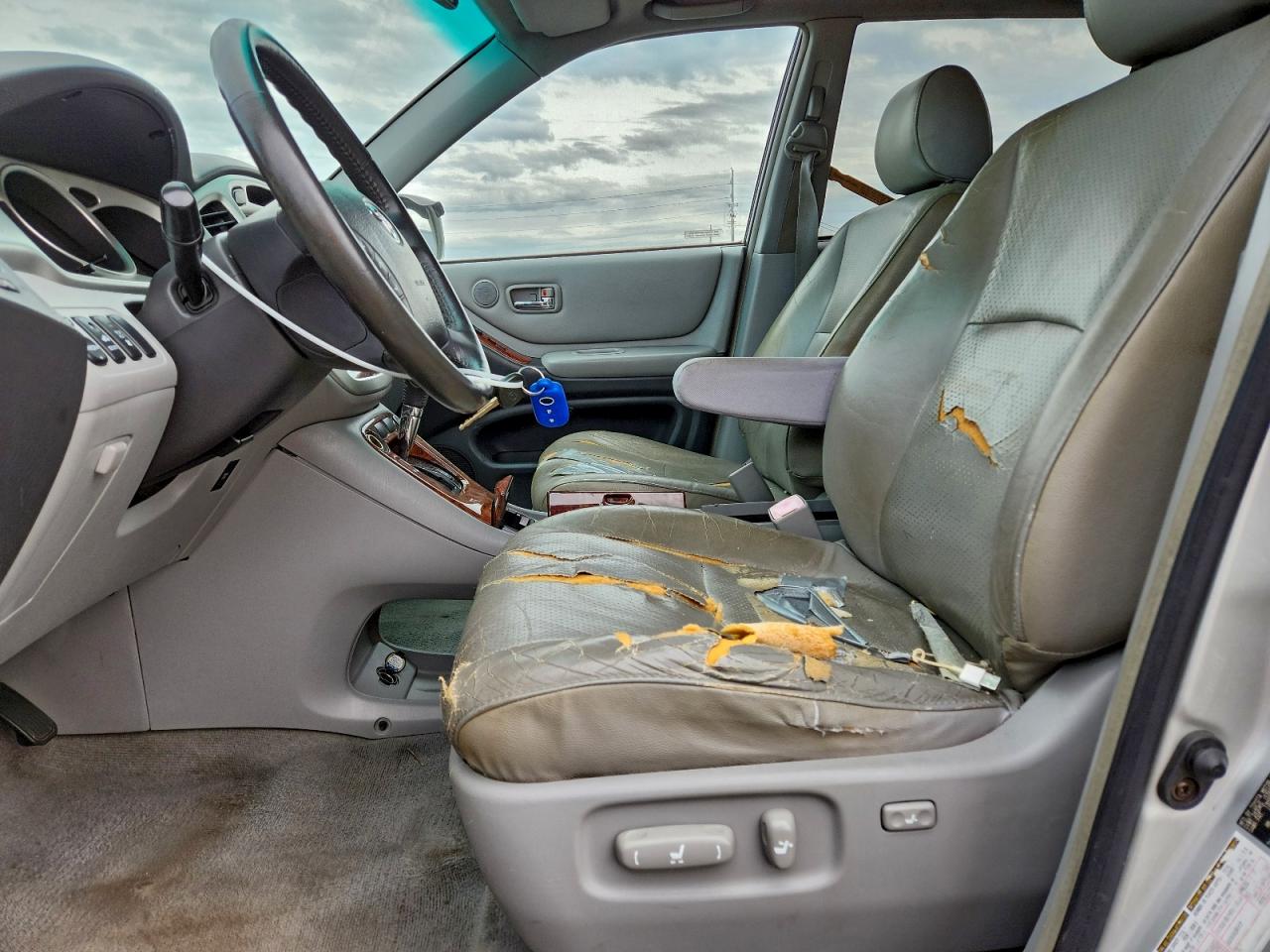 2004 Toyota Highlander Base VIN: JTEDP21A040018290 Lot: 93170855