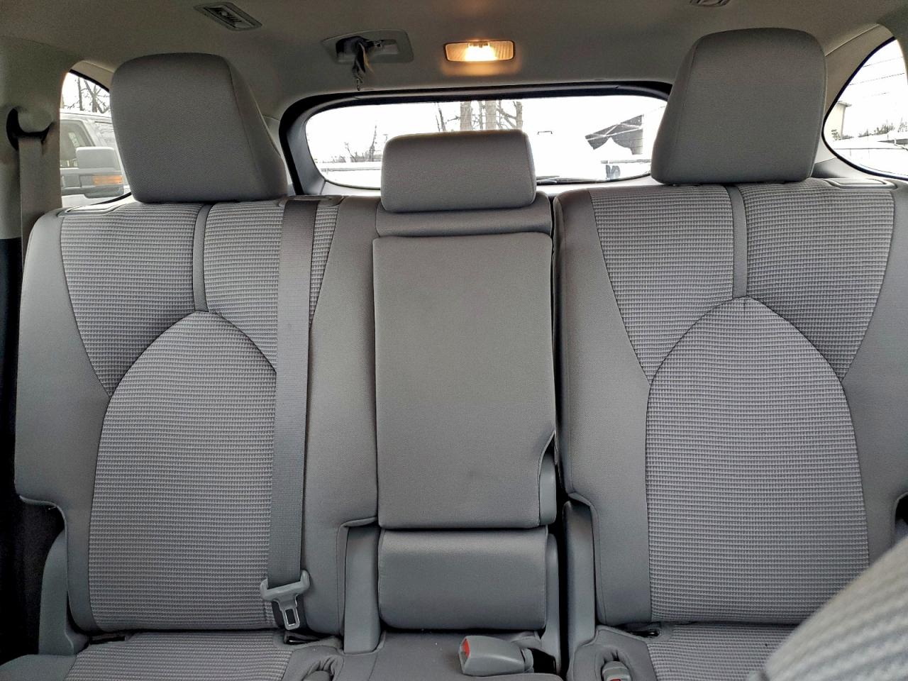 2022 Toyota Highlander L VIN: 5TDBZRBH8NS214941 Lot: 94038265