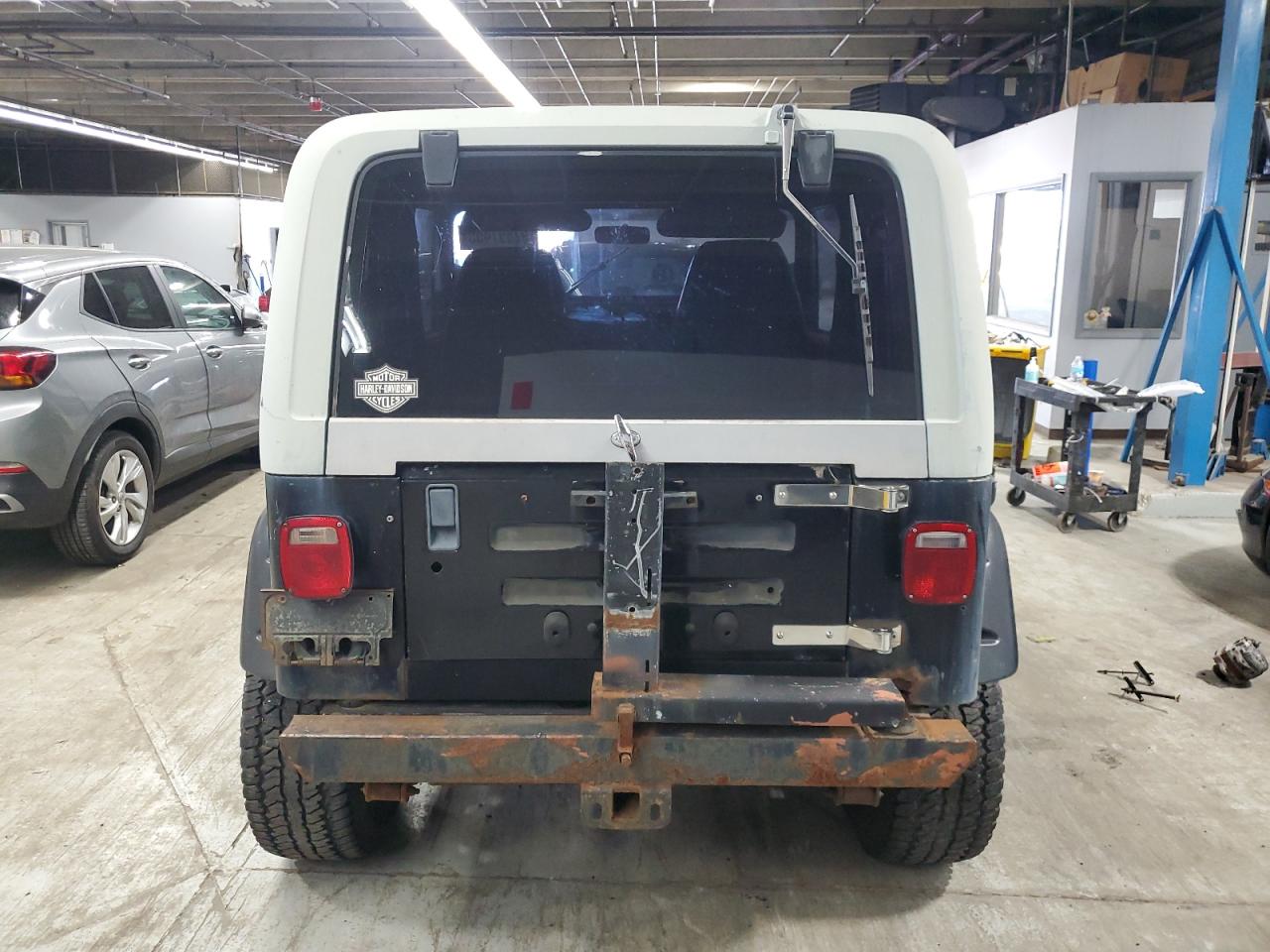 1992 Jeep Wrangler / Yj S VIN: 2J4FY19P2NJ546250 Lot: 92897455