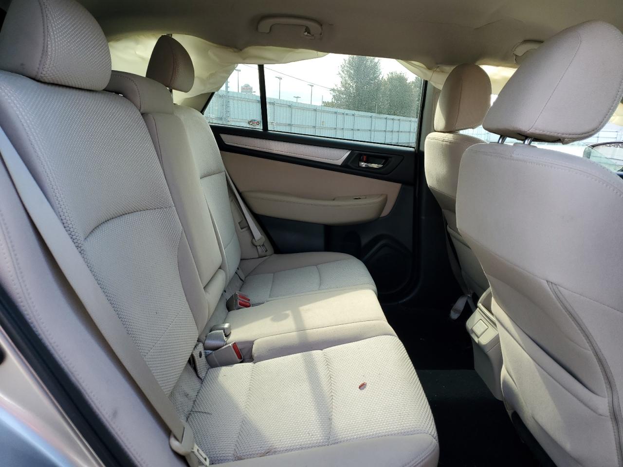 2018 Subaru Outback 2.5I Premium VIN: 4S4BSACC5J3258086 Lot: 92794965