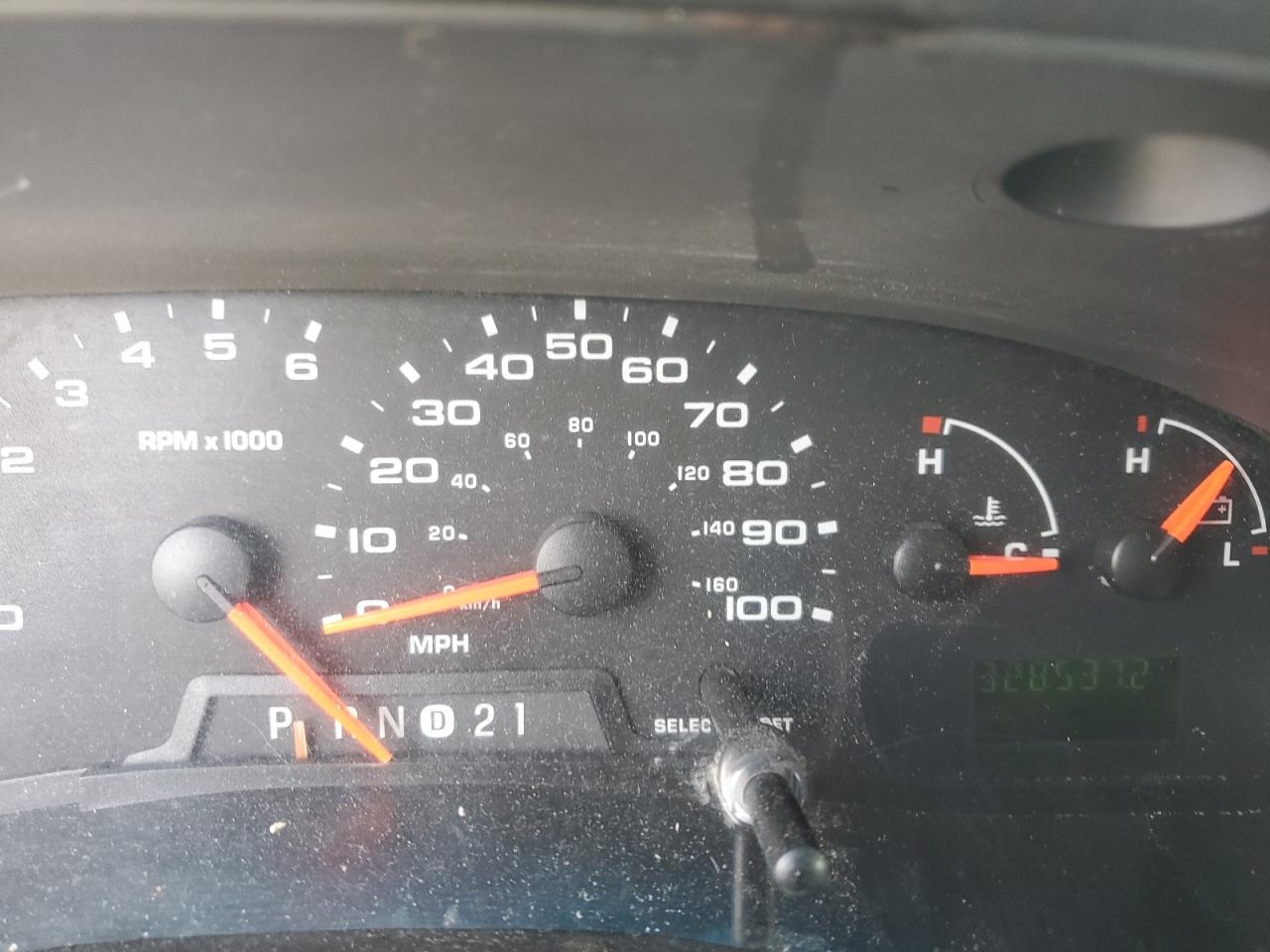 2004 Ford E250 Delivery Van VIN: 1FTNE24W84HA63761 Lot: 91498145