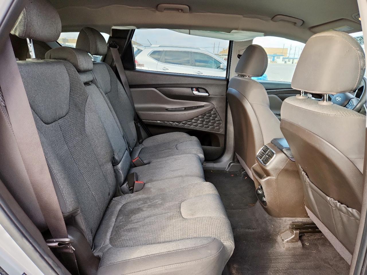 2020 Hyundai Santa Fe Se VIN: 5NMS23AD7LH175615 Lot: 92945535