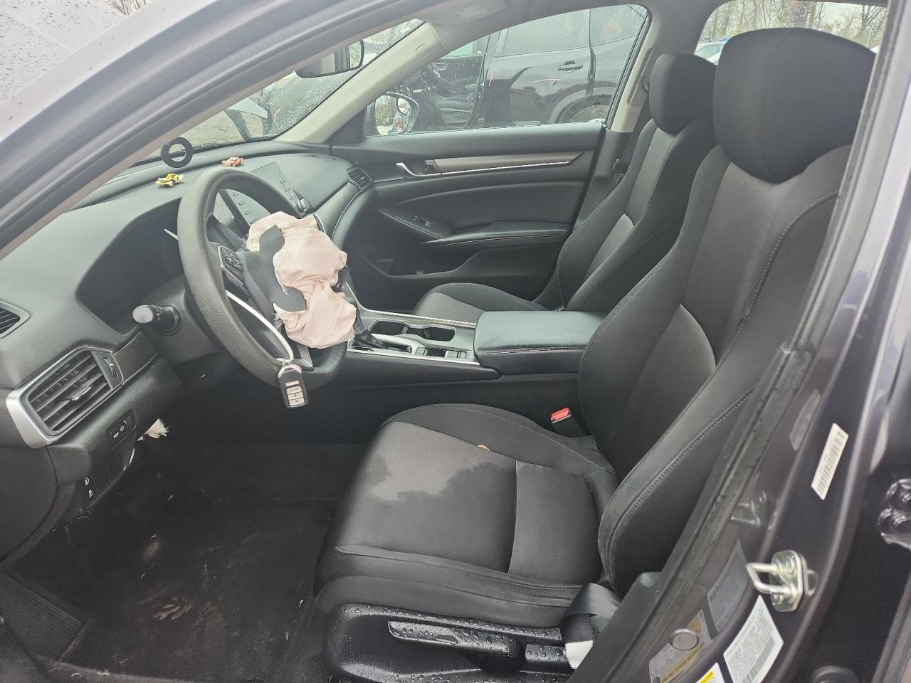 2018 Honda Accord Lx VIN: 1HGCV1F1XJA064497 Lot: 92747825