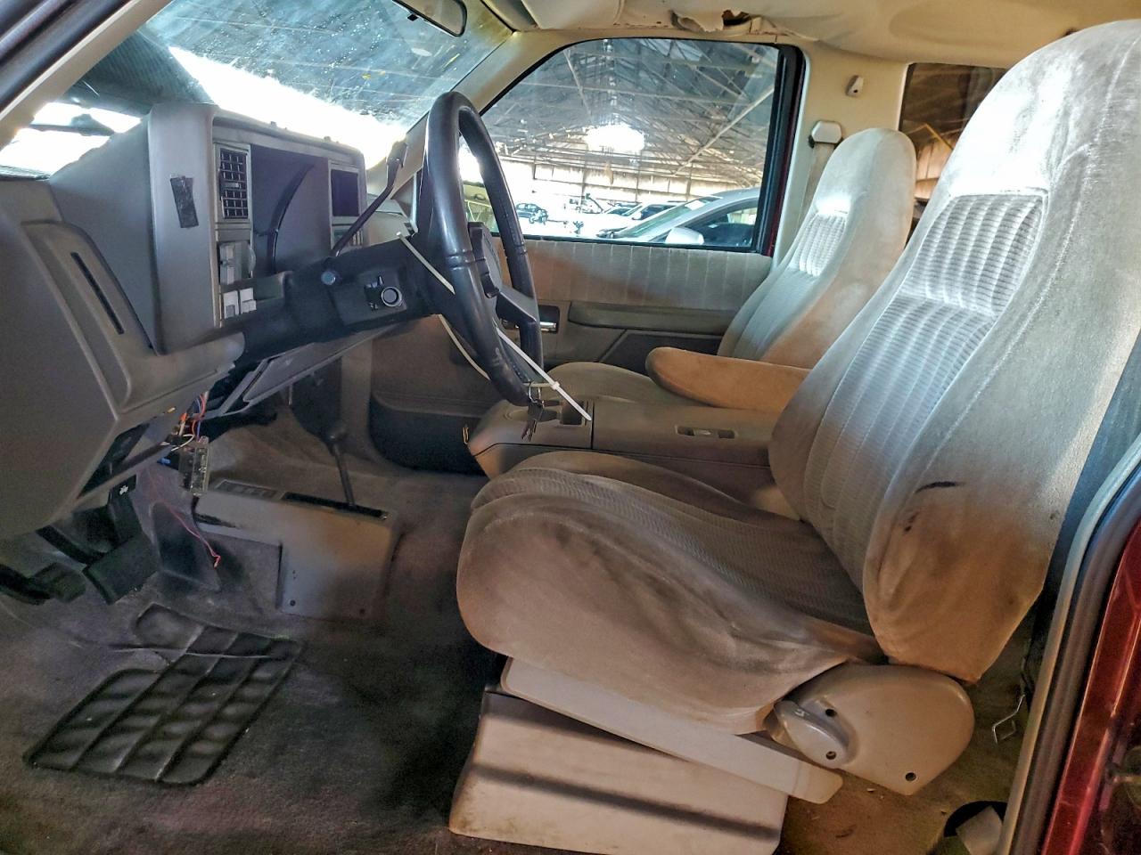 1993 Chevrolet Blazer K1500 VIN: 1GNEK18K8PJ365825 Lot: 94381445