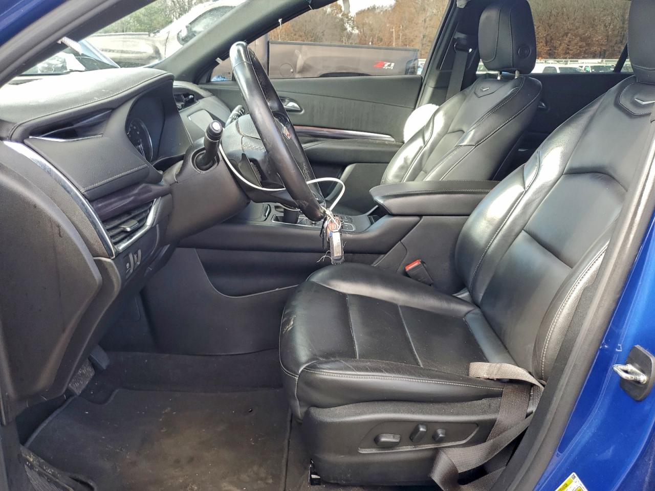 2023 Cadillac Xt4 Luxury VIN: 1GYAZAR44PF129110 Lot: 94388585