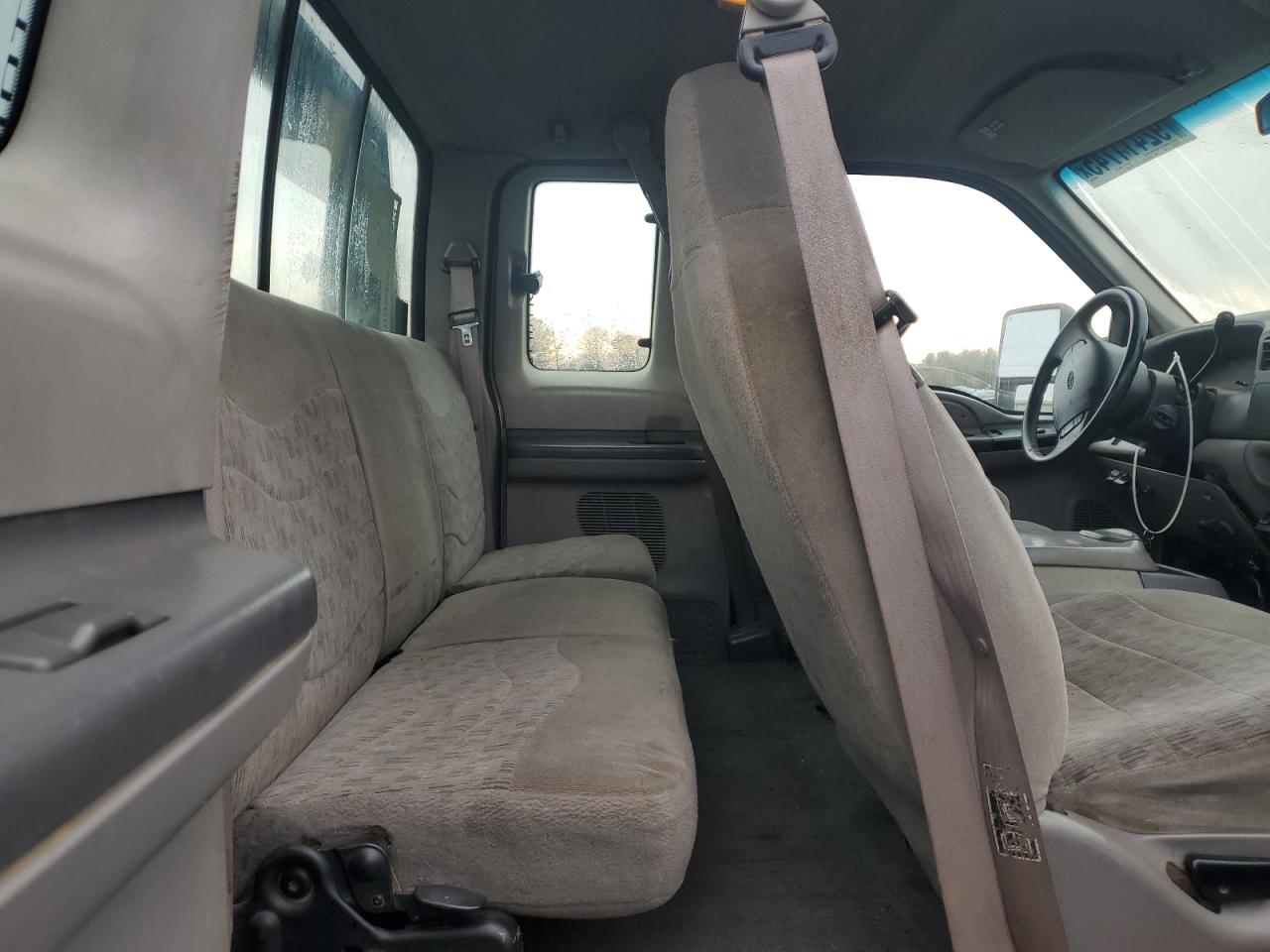 2000 Ford F250 Super Duty VIN: 1FTNX21F9YEE45948 Lot: 92411745