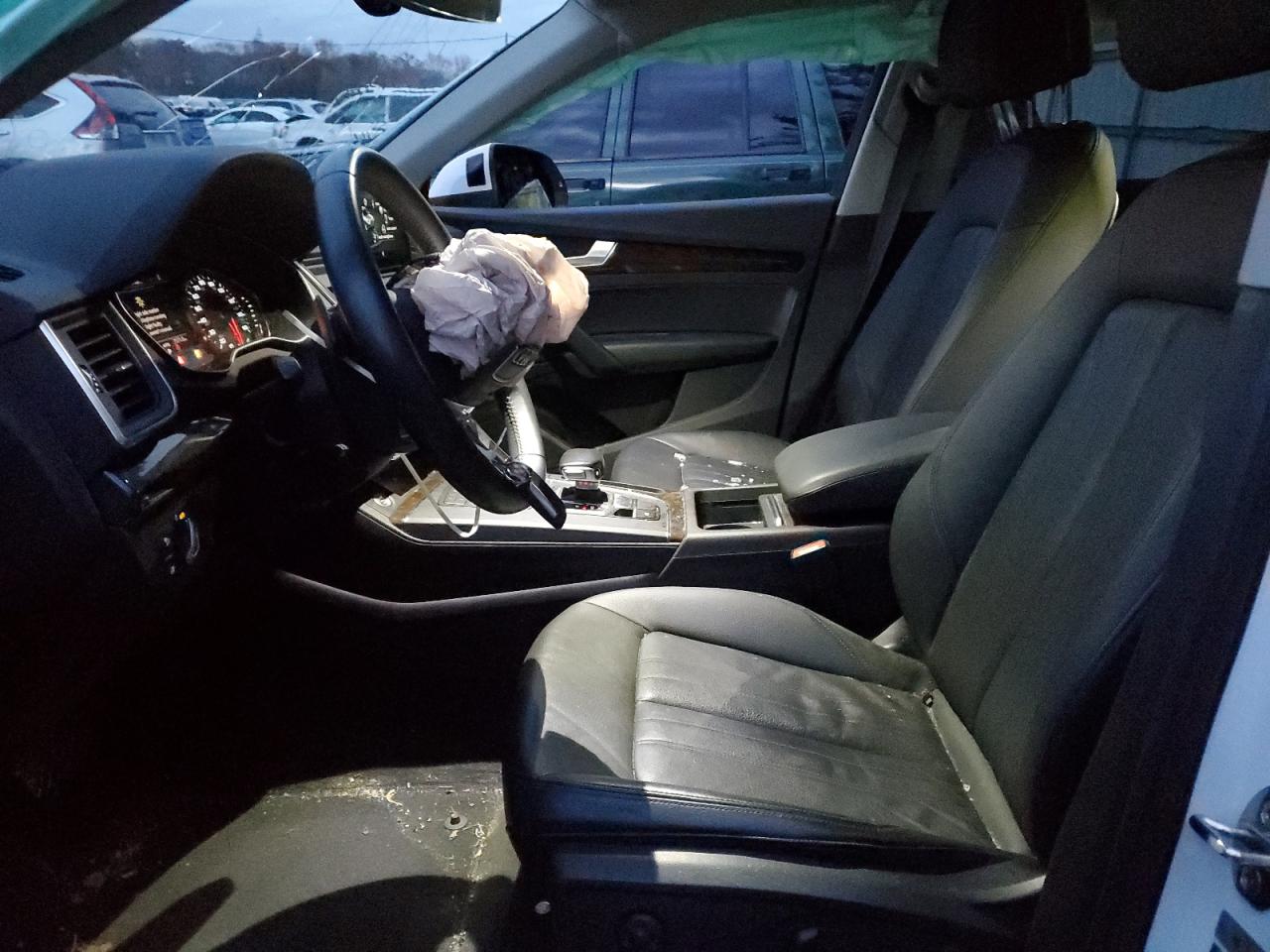 2020 Audi Q5 Premium VIN: WA1ANAFY0L2096272 Lot: 92082435