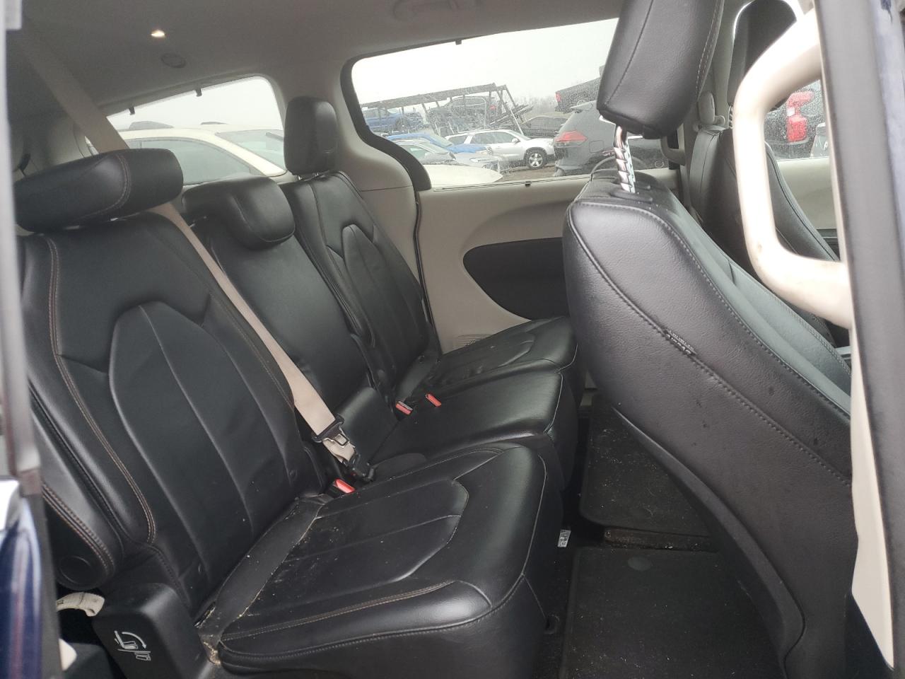 2017 Chrysler Pacifica Touring L VIN: 2C4RC1BG6HR757985 Lot: 93566325