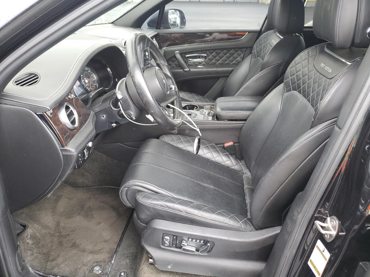 2017 Bentley Bentayga VIN: SJAAC2ZV0HC013011 Lot: 92514235