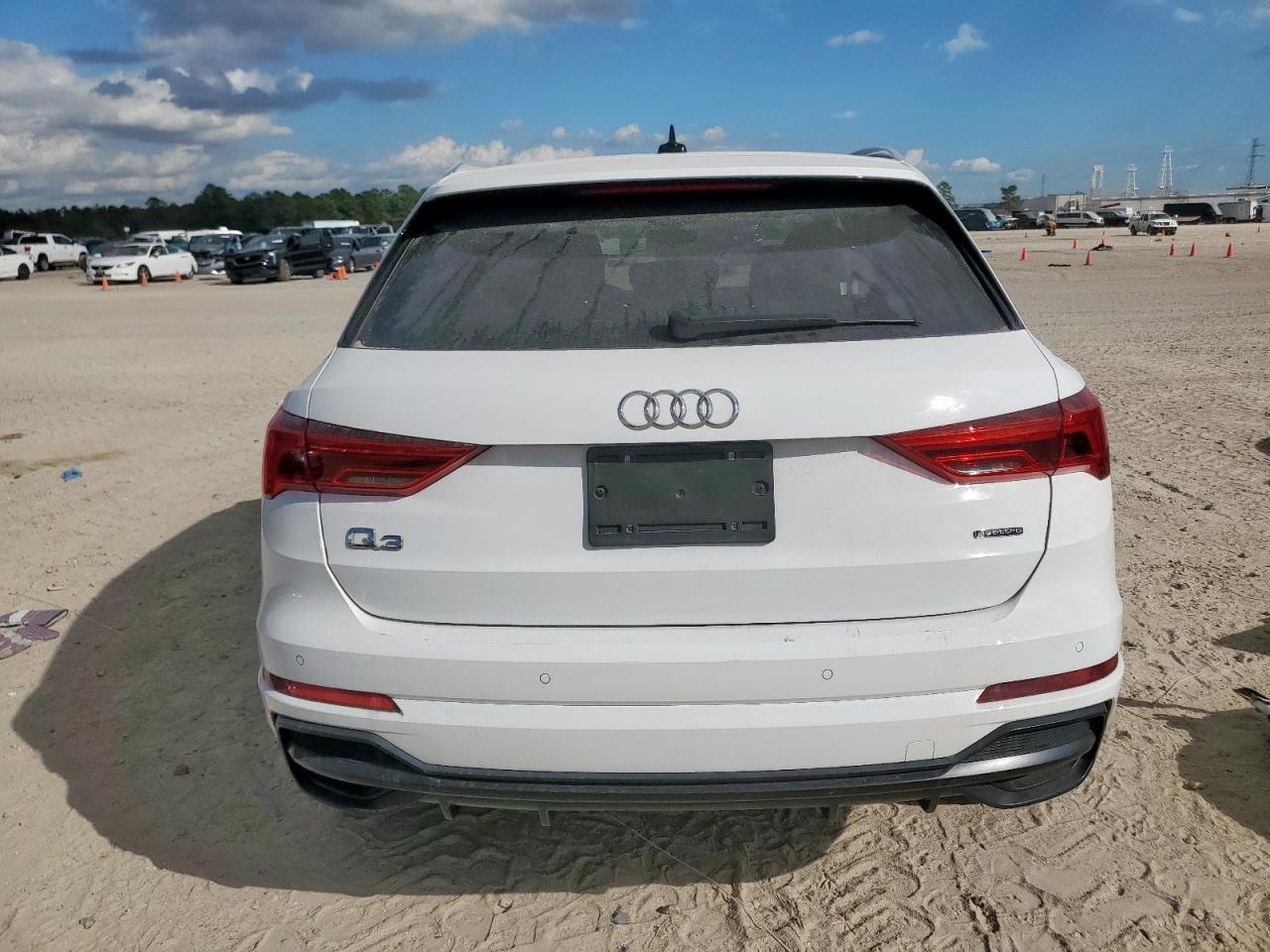 2020 Audi Q3 Premium S Line VIN: WA1DECF31L1104527 Lot: 92433455