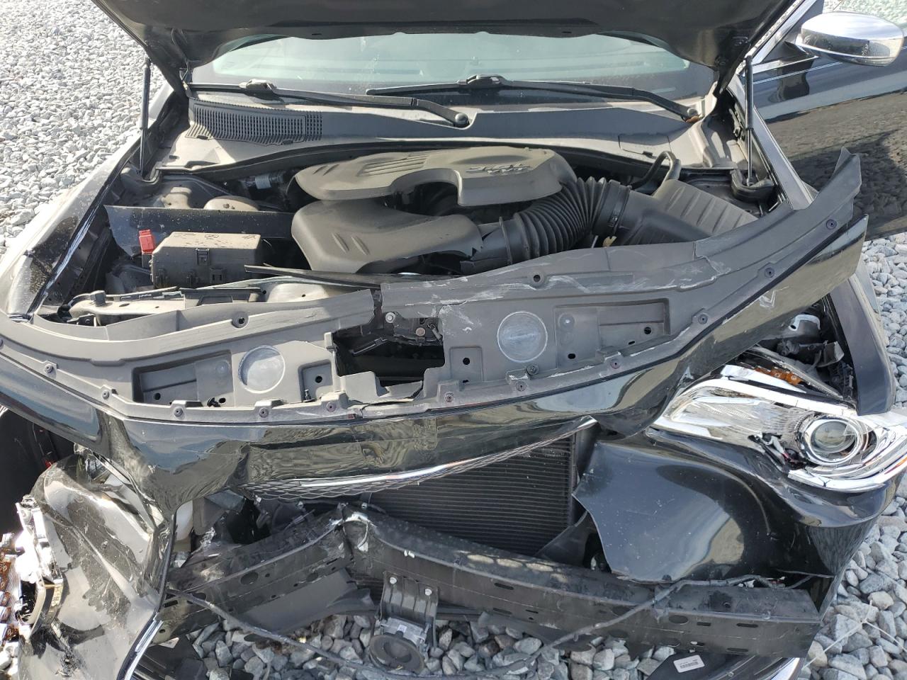 2019 Chrysler 300 Limited VIN: 2C3CCAEG5KH505549 Lot: 92415075